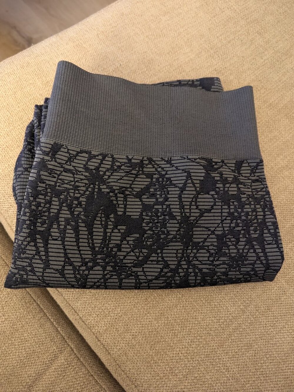 Fabletics Cropped Pants - Picture 6 of 9